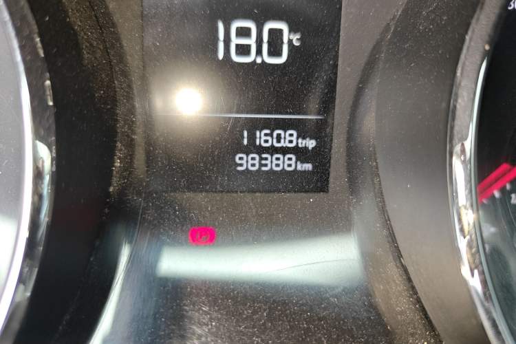 Used Volkswagen Lamando 2015 230TSI DSG Fashion Edition
