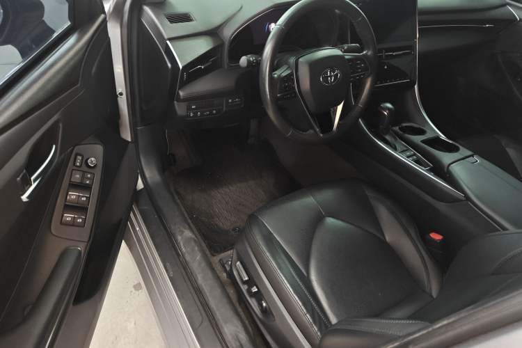 Used Toyota Avalon 2023 2.5L Luxury Edition Driver Seat