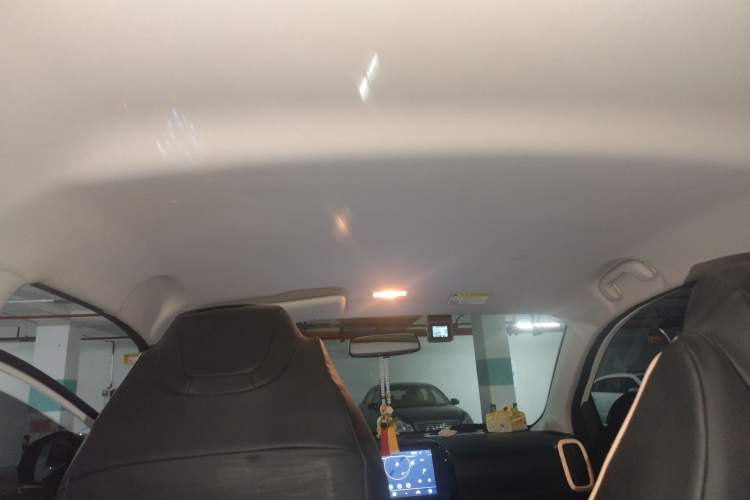 Used Roewe Clever 2021 302 km New Four-Seater Super-Efficient Version