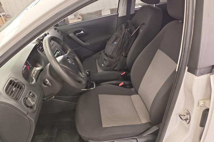 Used Volkswagen Polo 2016 1.4L Manual Fashion Model
