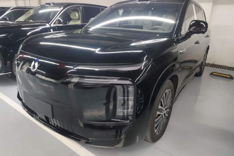 Used Denza N8L 2025 Model Zunrong Model