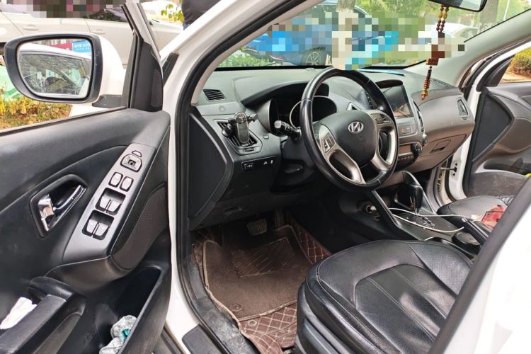 Used Hyundai ix35 2013 2.0L Automatic Two-Wheel Drive Smart GLS China IV Standard