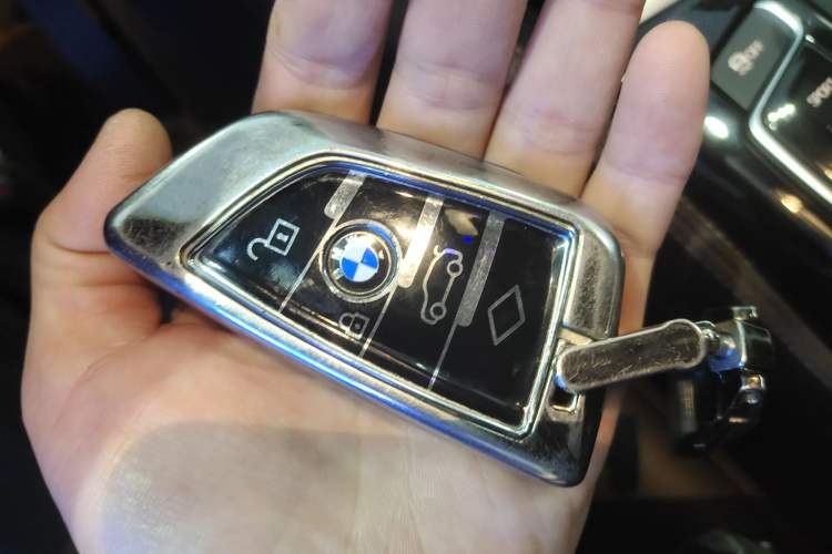 Used BMW 5 Series 2018 Revised Version 530Li Leading Edition Luxury Package Vehicle Key