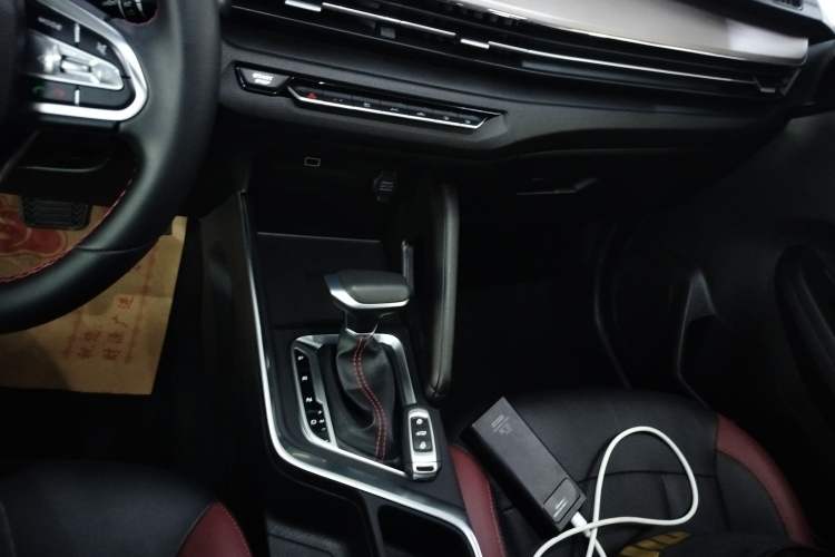 Used Geely Auto Vision X3 2021 PRO 1.5L CVT Deluxe Model Gear Lever