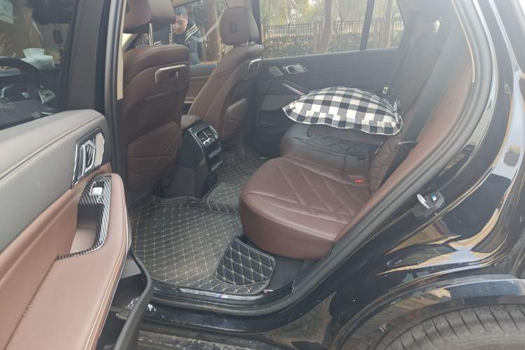 Used BMW X5 2023 xDrive 30Li Luxury M Sport Night Edition Package
