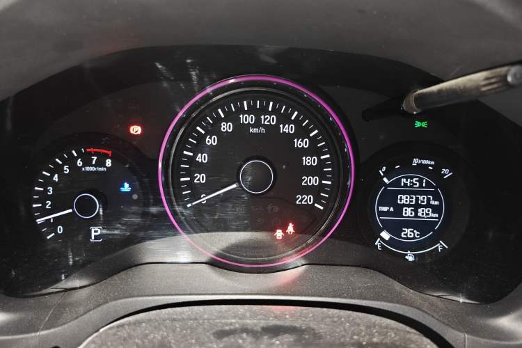 Used Honda Vezel 2017 1.8L CVT Front-Wheel Drive Pioneer Edition