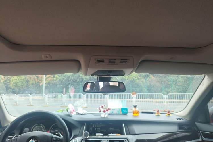 Used BMW 5 Series 2014 535Li Leading Model
