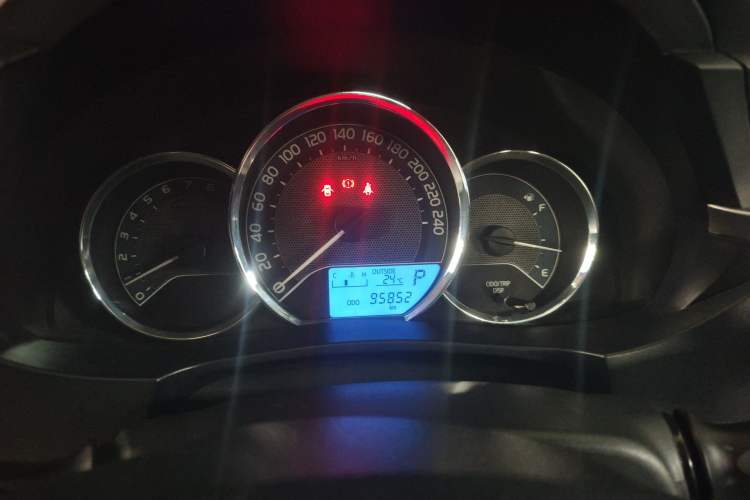 Used Toyota Levin 2017 Revised Version 185T CVT Elite Edition China VI Standard
