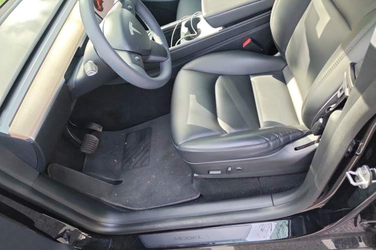 Used Tesla Model Y 2021 Standard Range Rear-Wheel Drive Version
