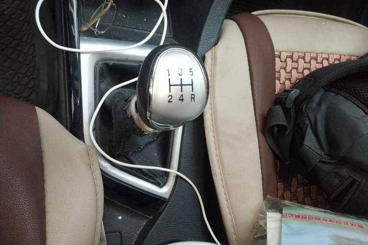 Used Changan Alsvin V7 2015 1.6L Manual Enjoyment Model China IV Standard
