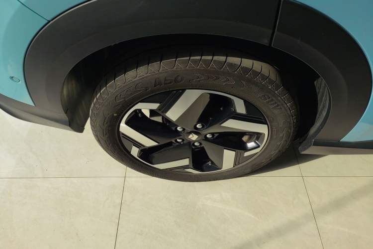 Used Baojun Yunhai 2024 140km Plug-in Hybrid Version
