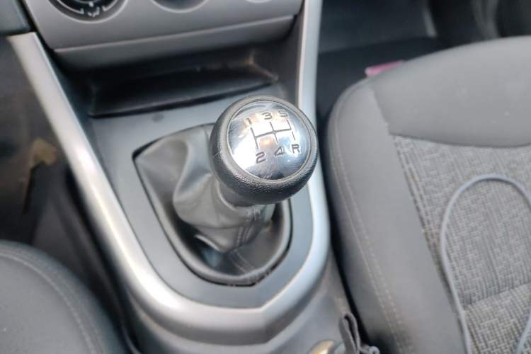 Used Peugeot 408 2011 2.0L Manual Comfort Edition