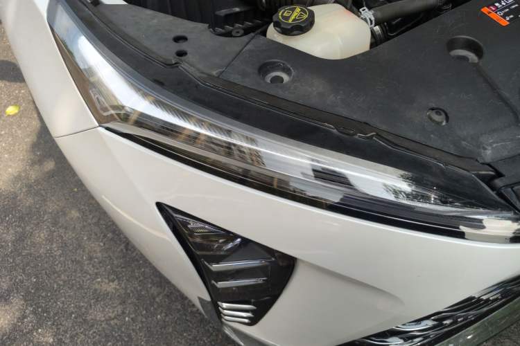 Used Buick GL8 New Energy 2024 Lu Zun Luxury Edition 6-Seater Right Front Headlight