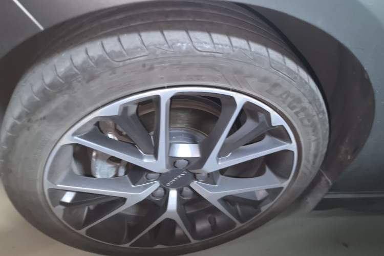 Used Lynk & Co 03 2021 1.5TD DCT Jing Champion Edition Left Front Wheel Hub