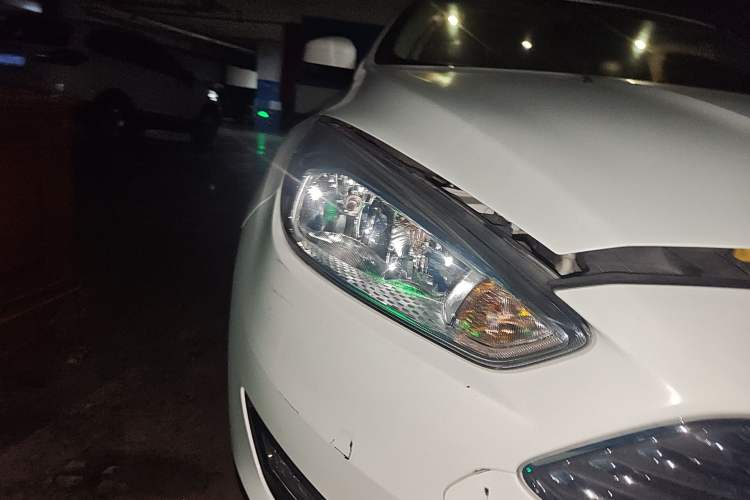 Used Ford Focus 2018 Sedan Classic 1.6L Automatic Trendy SmartDrive Edition