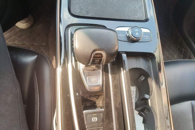 Used GAC Group Toyota iA5 2019 Leading Edition Gear Lever