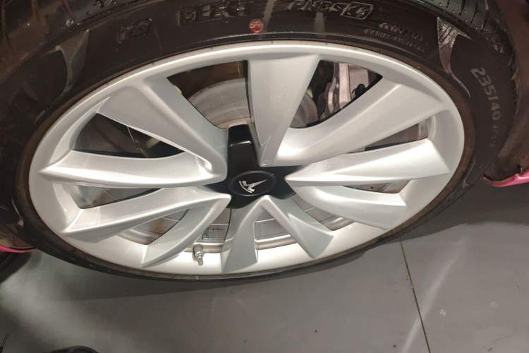 Used Tesla Model 3 2020 Refreshed Version Long-Range Rear-Wheel Drive Exterior 4