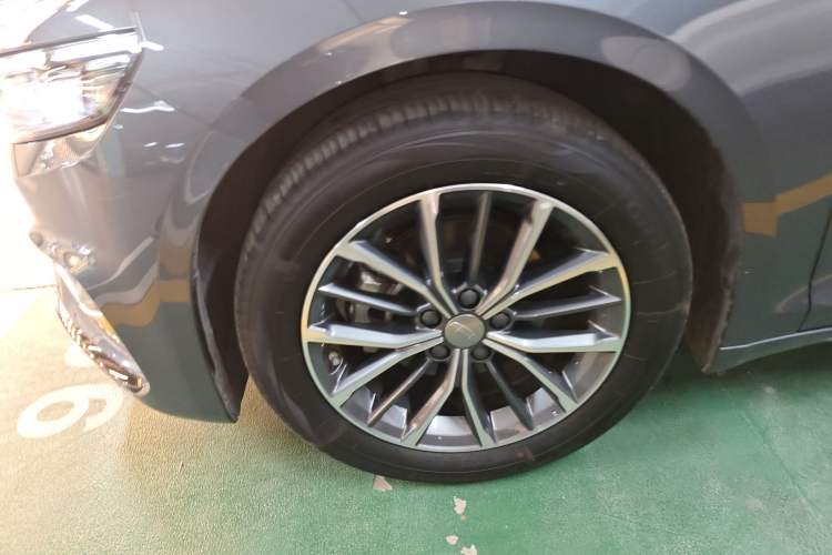 Used Geely Auto Preface 2025 Dongfang Yao 1.5TD Fuyao Edition
