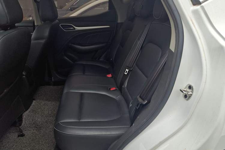Used MG ZS 2018 1.5L Automatic Luxury Edition China V Standard
