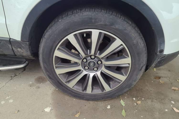 Used Land Rover Range Rover Evoque 2018 240 PS SE Smart Brilliance Edition
