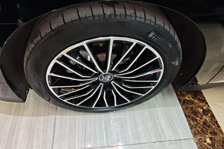 Used BYD Han 2024 DM-i Glory Edition 121KM Prestige Model