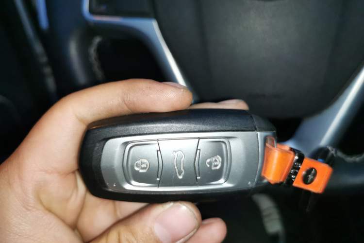 Used Geely Auto Emgrand X7 Sport 2020 1.8TD Manual Two-Wheel Drive Zhiya Model
