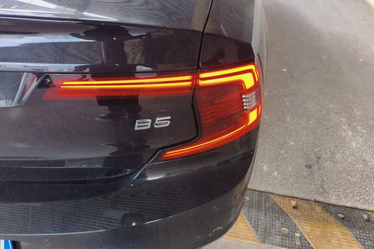 Used Volvo S90 2025 B5 Zhiya Luxury Edition