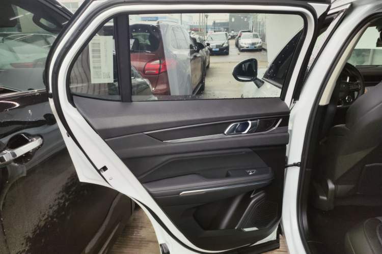 Used Lynk & Co 01 2021 2.0TD Two-Wheel-Drive Pro Trim