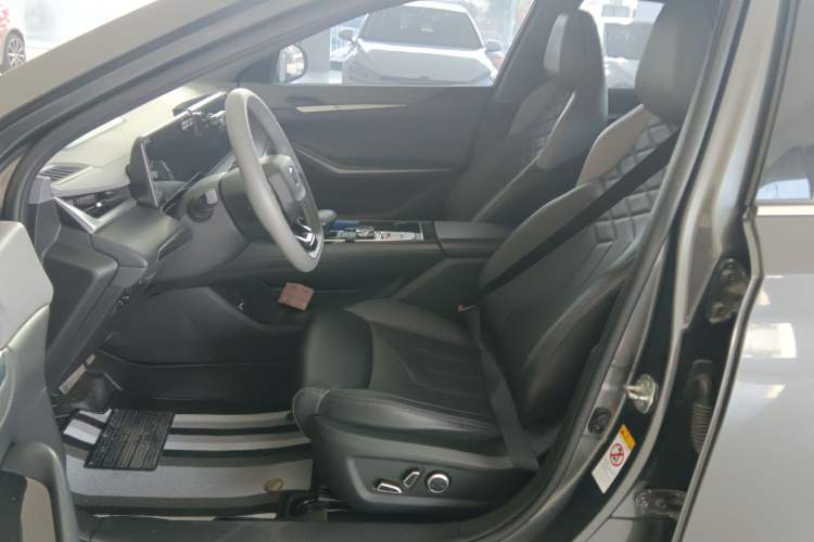 Used CHANGAN Ruicheng PLUS 2023 1.5T DCT Navigation Edition
