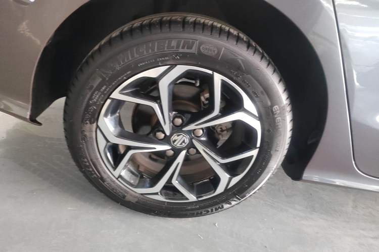 Used MG 5 2022 180 DVVT CVT Youth Flagship Edition
