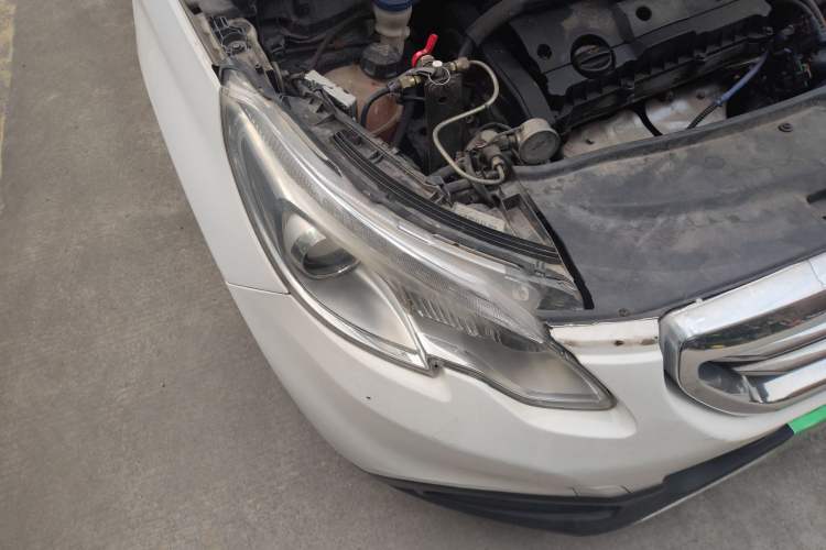 Used Peugeot 2008 2014 1.6L Automatic Trend Edition Right Front Headlight