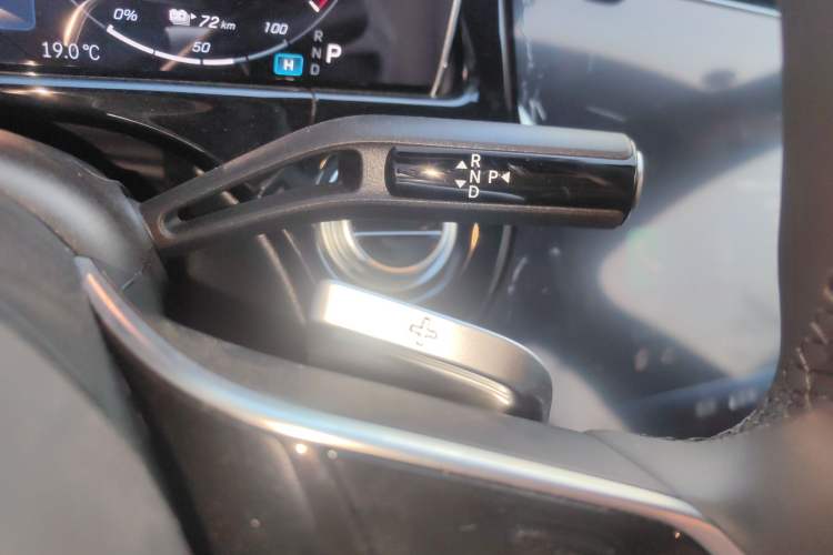 Used Mercedes-Benz E-Class New Energy 2024 E 350 e L Plug-in Hybrid Sedan