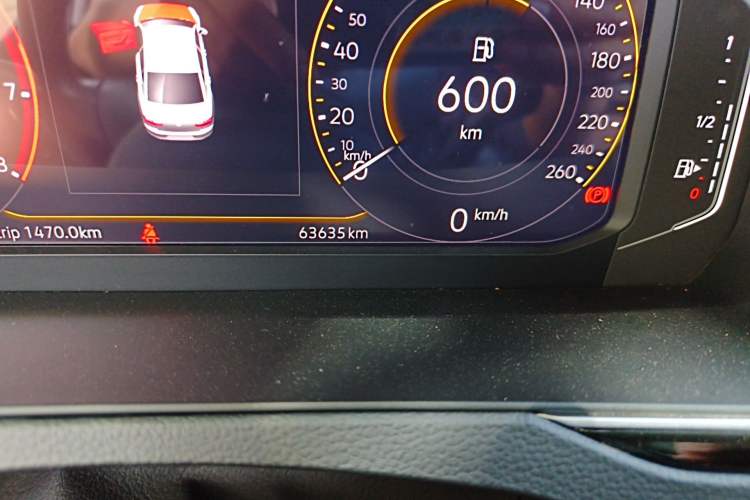 Used Volkswagen Magotan 2021 330TSI DSG 30th Anniversary Edition Odometer Close Up