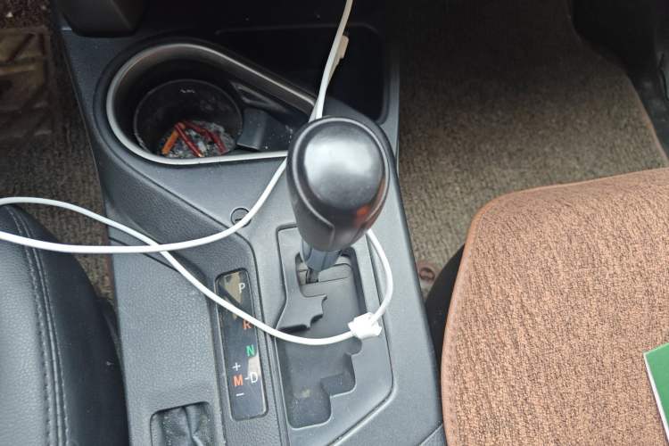 Used Toyota RAV4 2016 2.0L CVT Two-Wheel Drive Comfort Edition China V Standard
