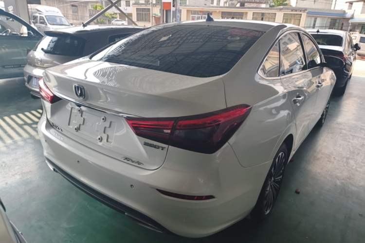 Used CHANGAN Eado 2019 Blue Whale Edition 280T GDI DCT High-Speed Model