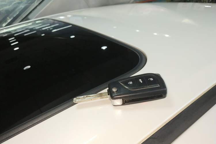 Used Toyota Reiz 2013 2.5V Shangrui Edition Vehicle Key