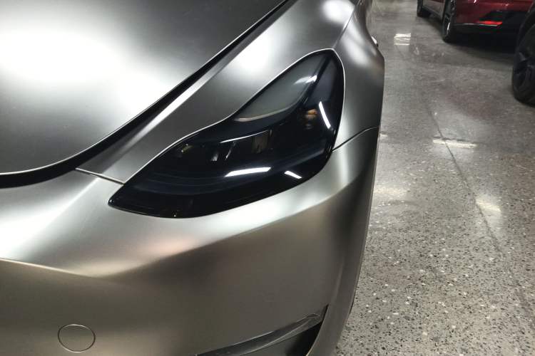 Used Tesla Model Y 2023 Long-Range All-Wheel-Drive Version Left Front Headlight