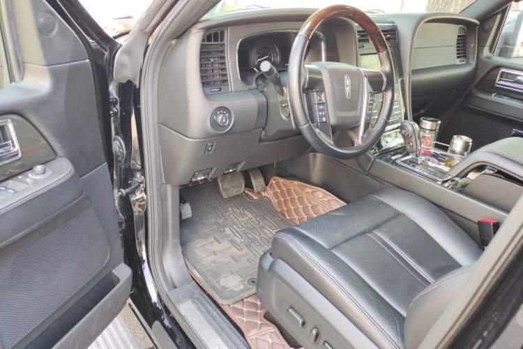 Used Lincoln Navigator 2017 3.5T AWD
