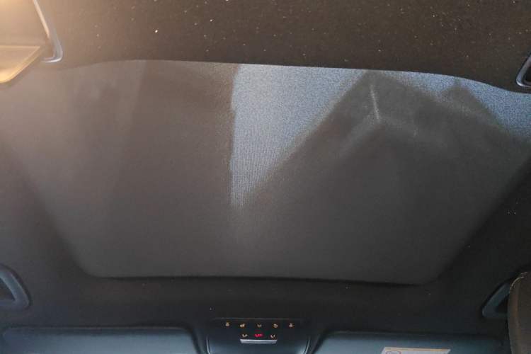 Used Mercedes-Benz GLC 2019 GLC 300 L 4MATIC Dynamic Model
