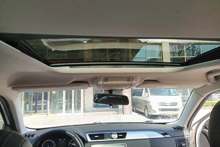 Used Qoros 5 2018 Revised 1.6T Automatic Luxury Version Headliner