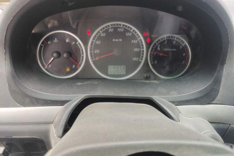 Used Foton Scenic 2014 2.0L Express Classic Short-Wheelbase High-Roof 491EQ4A