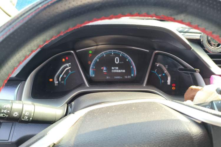 Used Honda Civic 2016 220TURBO CVT Luxury Edition
