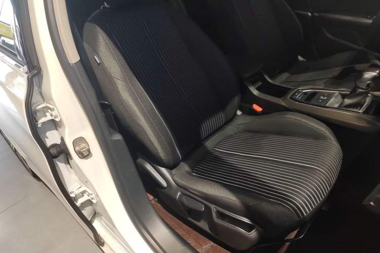 Used Peugeot 408 2016 1.6T Automatic Luxury Edition