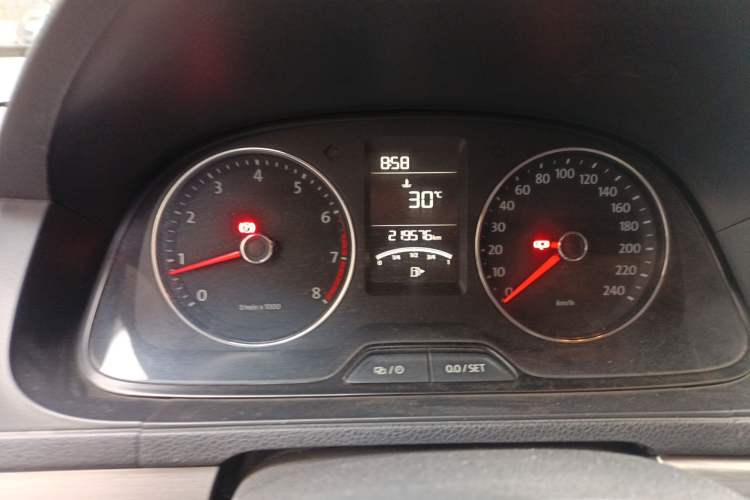 Used Volkswagen Lavida 2013 Revised Version 1.4 TSI Manual Comfort Edition Instrument Cluster