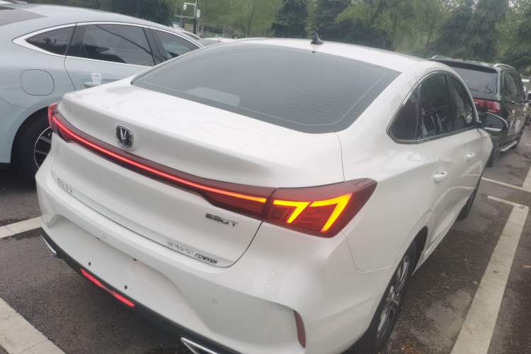 Used CHANGAN Eado 2024 PLUS Blue Whale NE 1.4T GDI DCT High-Energy Edition Rear Right 45 Deg