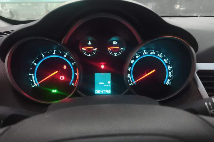 Used Chevrolet Cruze 2013 Hatchback 1.6L Manual Luxury Model