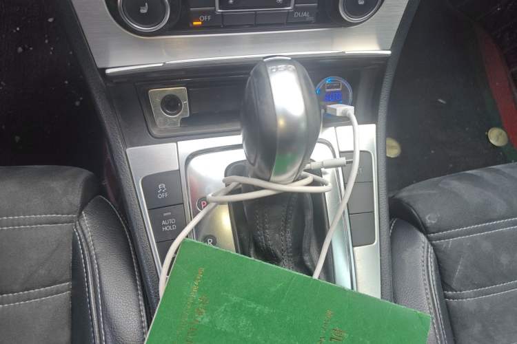 Used Volkswagen CC 2011 1.8TSI Luxury Model Gear Lever