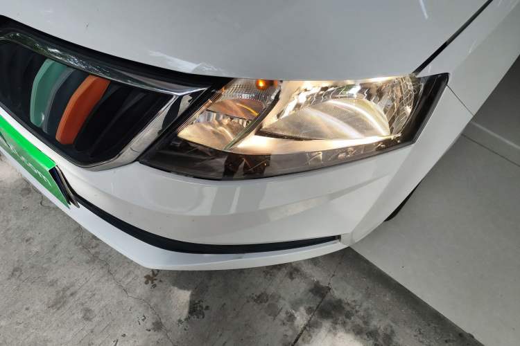 Used Skoda Rapid Spaceback 2019 Revised Version 1.5L Automatic Standard Edition China V Standard