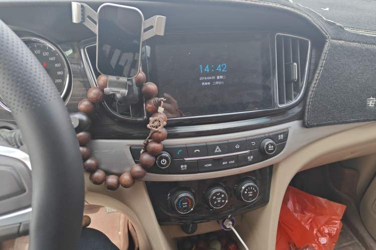 Used Baojun 730 2016 1.5L Manual Comfort Version 7 Seats China V Emission Standard
