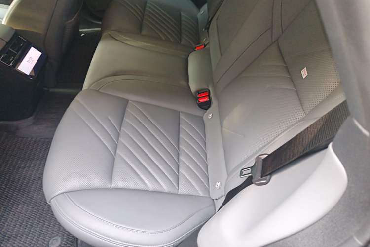 Used Zeekr 001 2024 ME Edition 100 kWh All-Wheel Drive